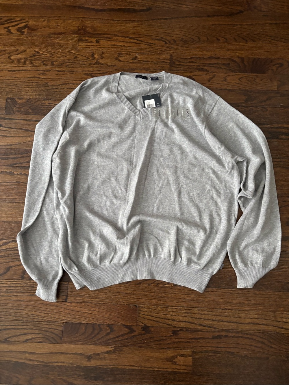 NWT IZOD Men’s V Neck Cotton Longsleeve Sweater